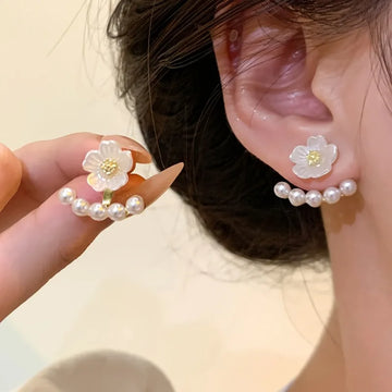 DAIIIBABYYY  -  Korean Version of The Fashion Imitation Pearl Flower Earrings Women Sweet Romantic Jewellery Holiday Party Exquisite Accessories